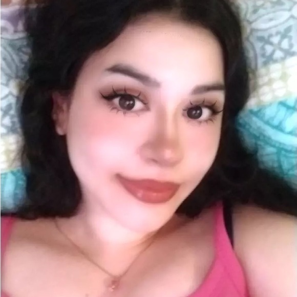 Meet your Posher, Athena - Picture 1 of 1